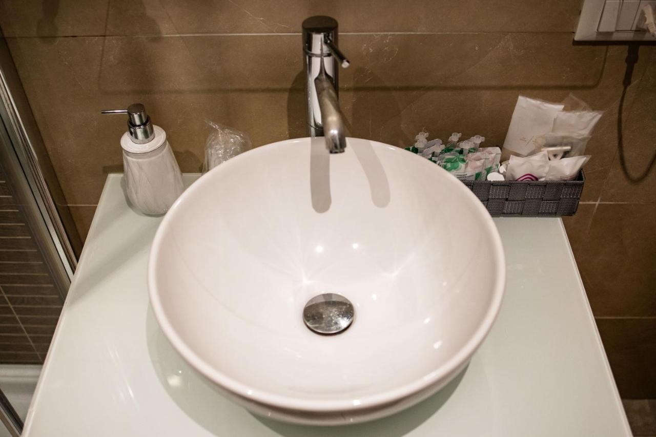 Bq House Trevi Luxury Rooms Рим Экстерьер фото